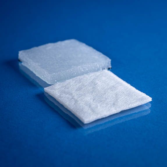 Type 2646 120gsm Superabsorbent Airlaid Thermally Bonded Nonwoven Fabric shown on a blue background